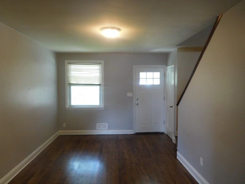 3219 Ingleside Ave - Photo 3 of 8