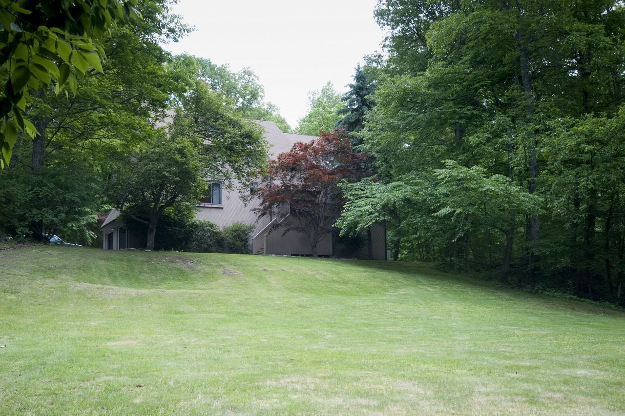 780 N Park Ave - Photo 2 of 43