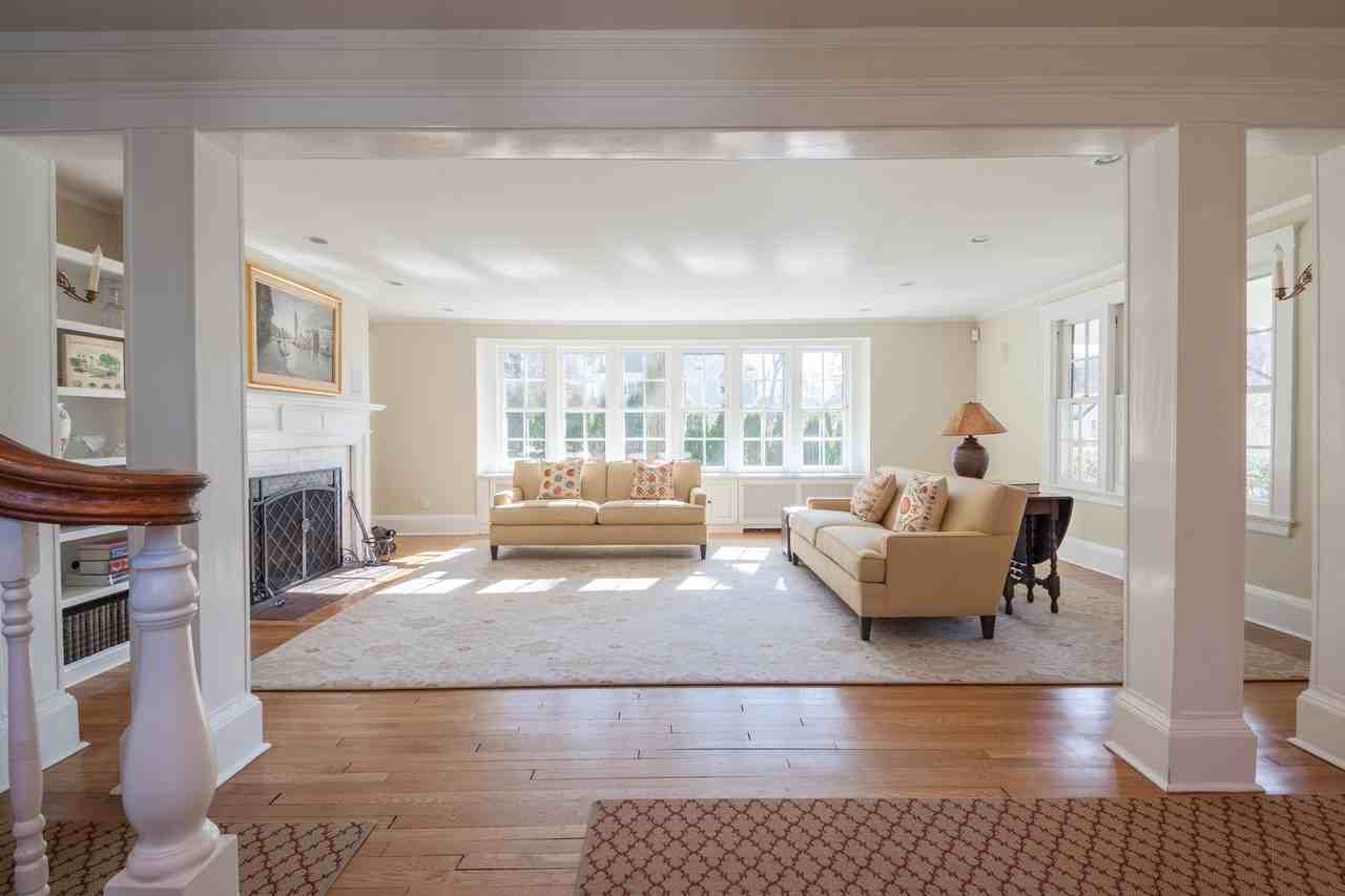 106 Park Ave - Photo 2 of 19