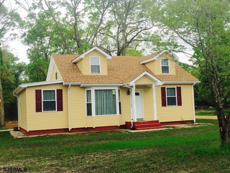 12 Tuckahoe Rd - Photo 3 of 18