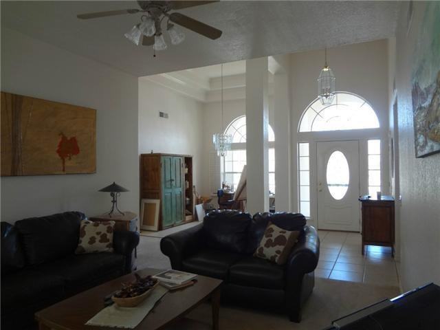 1413 Iron Ridge Pl - Photo 3 of 22