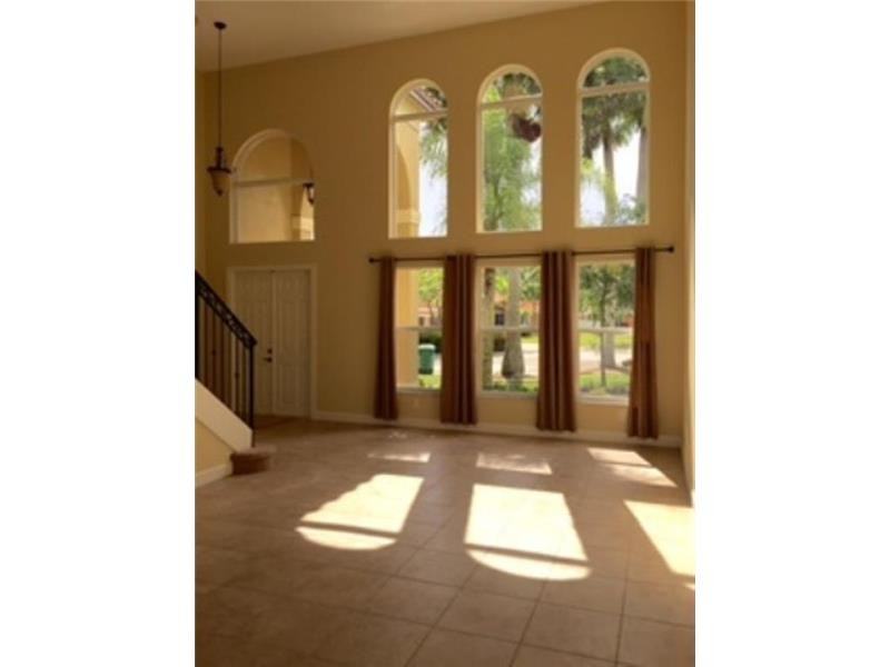 3933 SW 144th Terrace - Photo 3 of 8