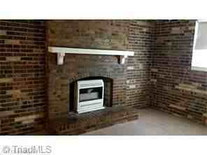 328 Shannon Dr - Photo 3 of 9