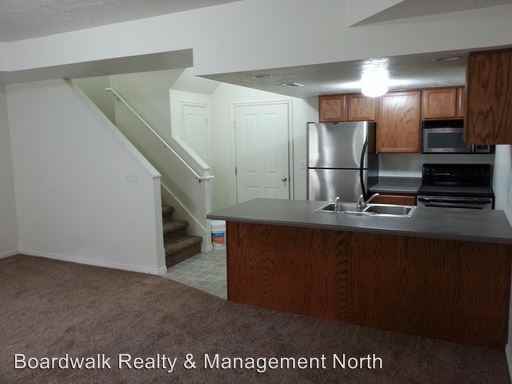 2507 S 160 E - Photo 3 of 15