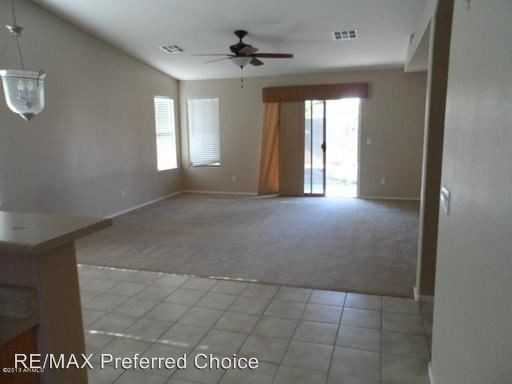 10534 W Roanoke Ave - Photo 3 of 4