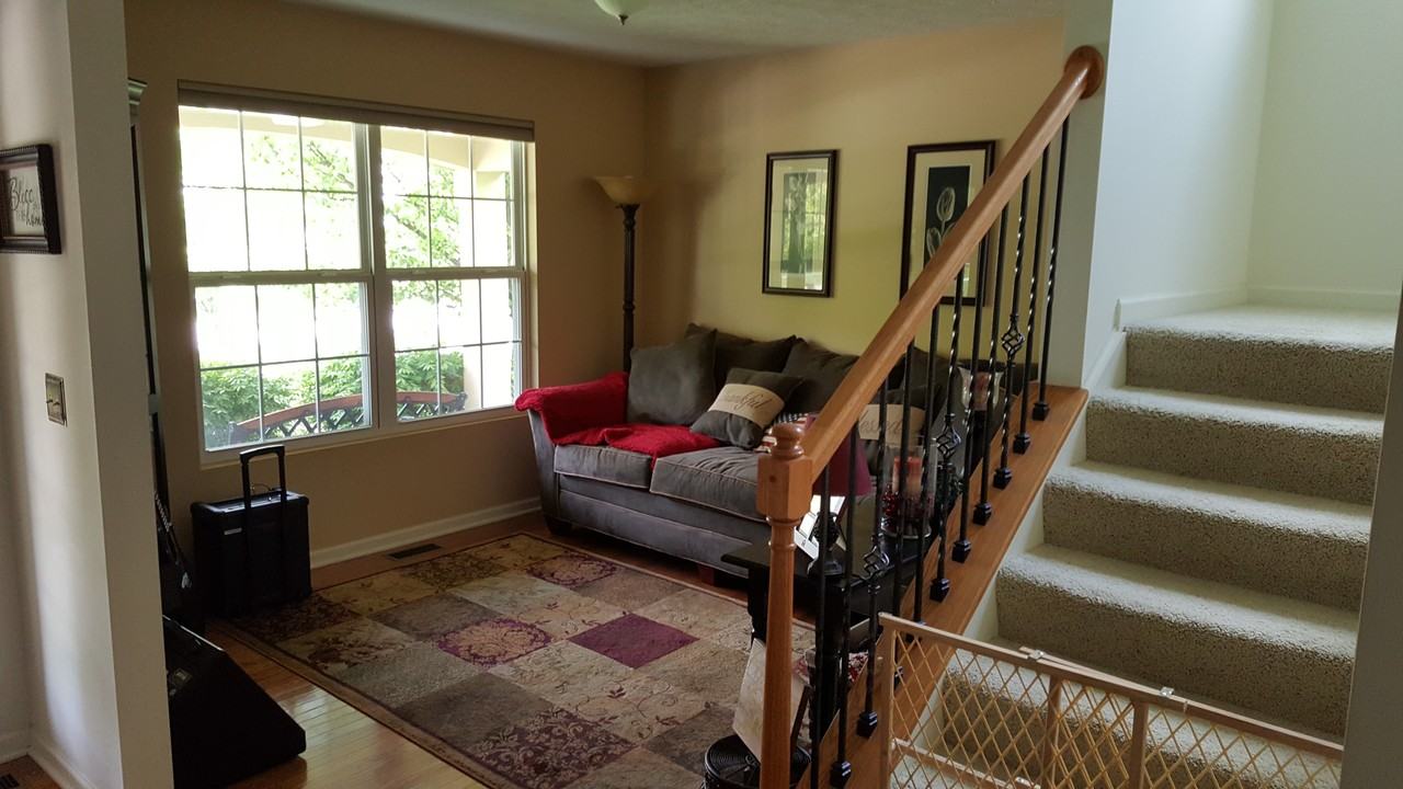 5449 Montville Dr - Photo 3 of 10