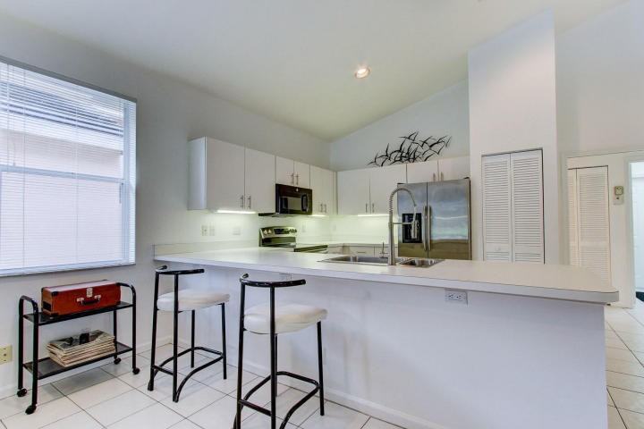 8278 Bob-O-Link Drive - Photo 3 of 5