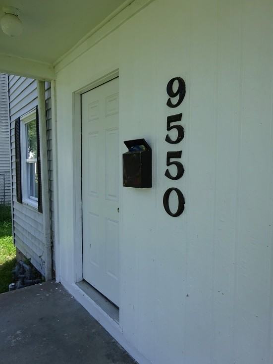 9550 Charlotte St - Photo 2 of 14