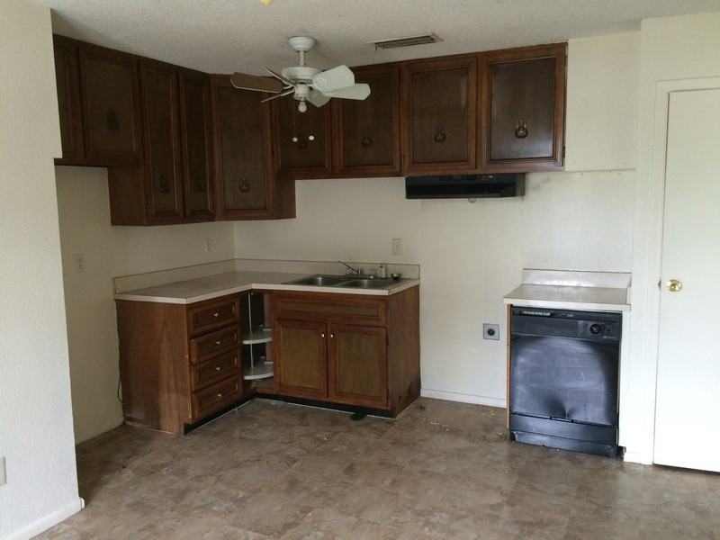 2600 Bluebird Ln - Photo 3 of 11