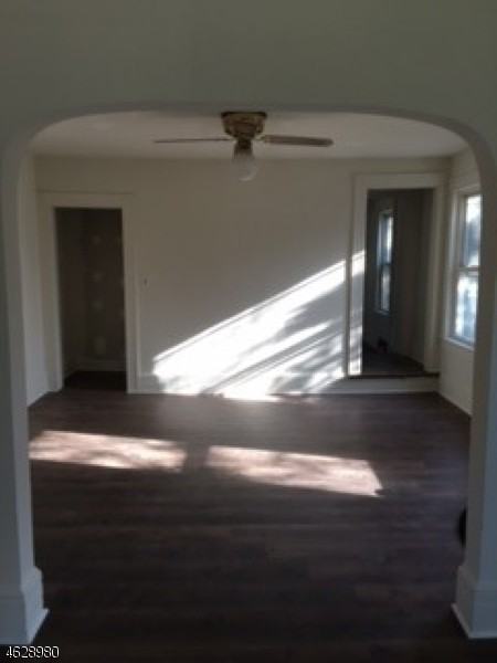 135 Maple Ave - Photo 2 of 4