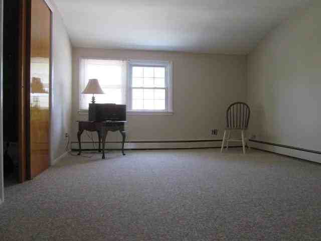 2192 Johnson Pl - Photo 3 of 6