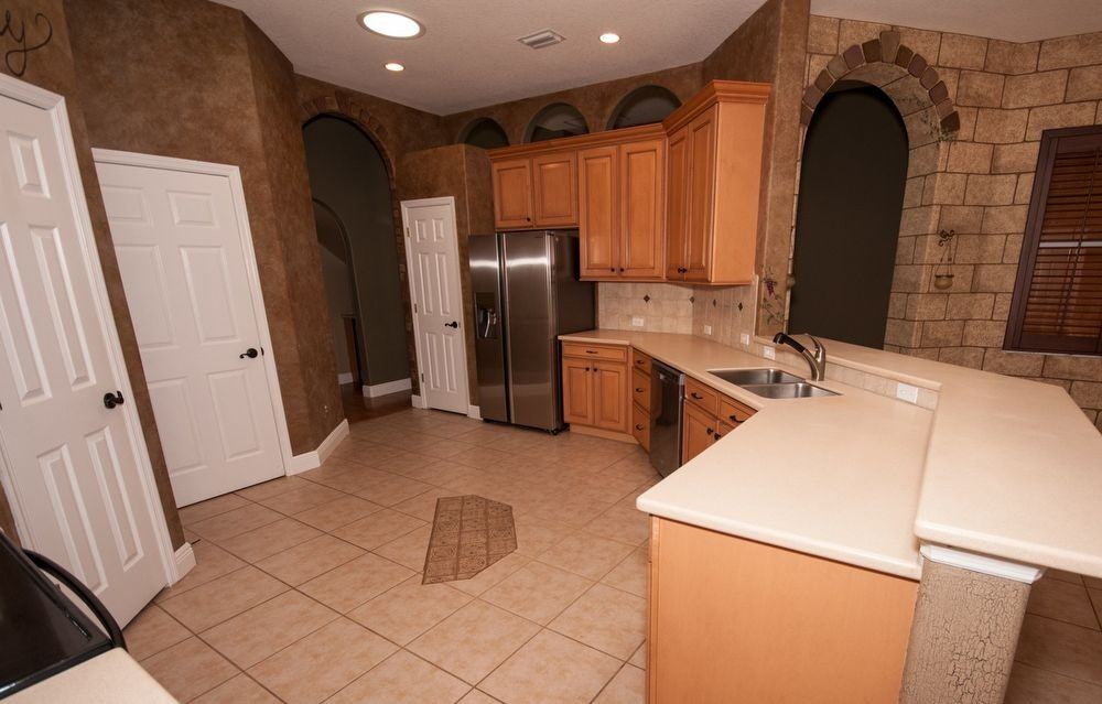 1211 Palm Breeze Ct - Photo 2 of 15