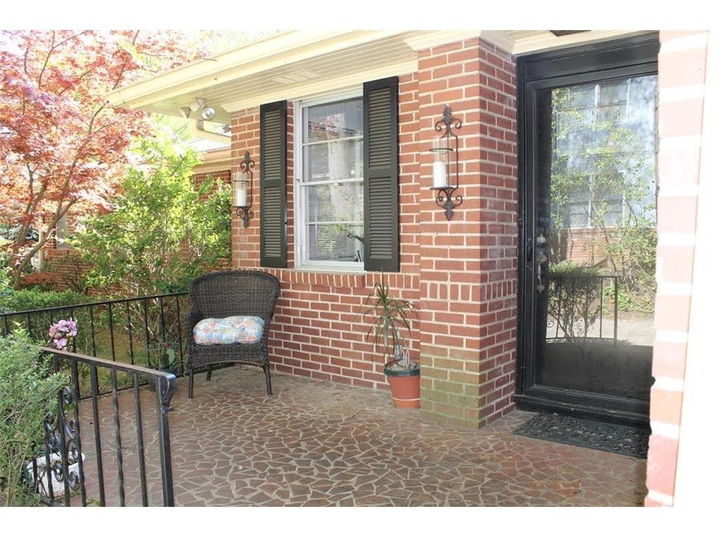 1918 Dellwood Dr NW #A - Photo 2 of 8