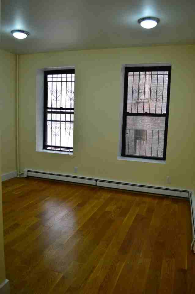 Columbus Ave & W 108th St #6