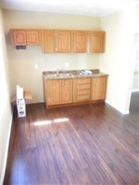 2413 Caledonia St - Photo 2 of 6