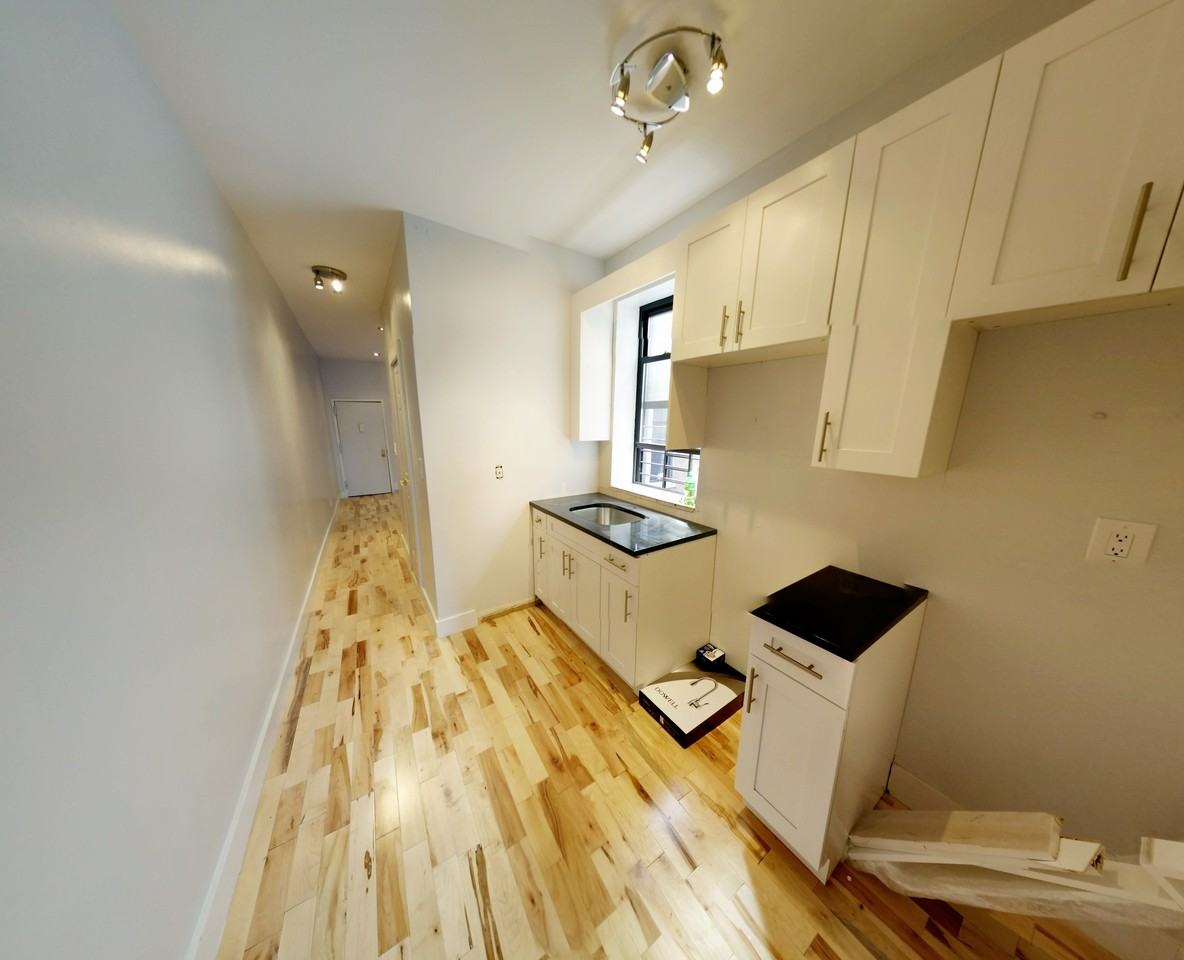 763 MacDonough St #2B - Photo 3 of 7