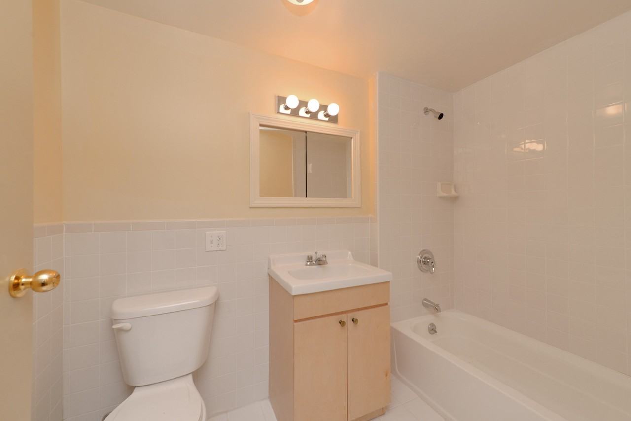 12 Brooklyn Meadows 517 - Photo 2 of 5