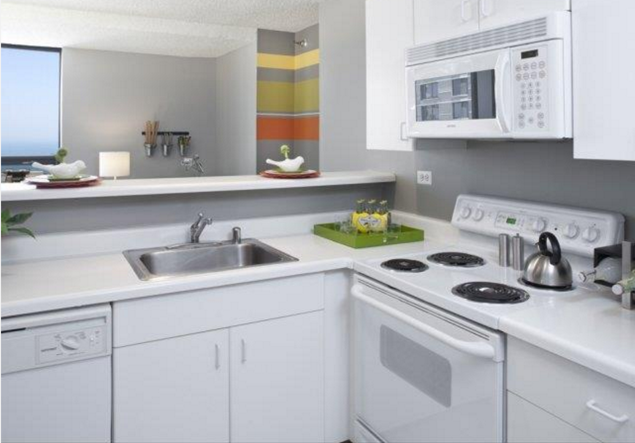 445 E Ohio St - Photo 3 of 7