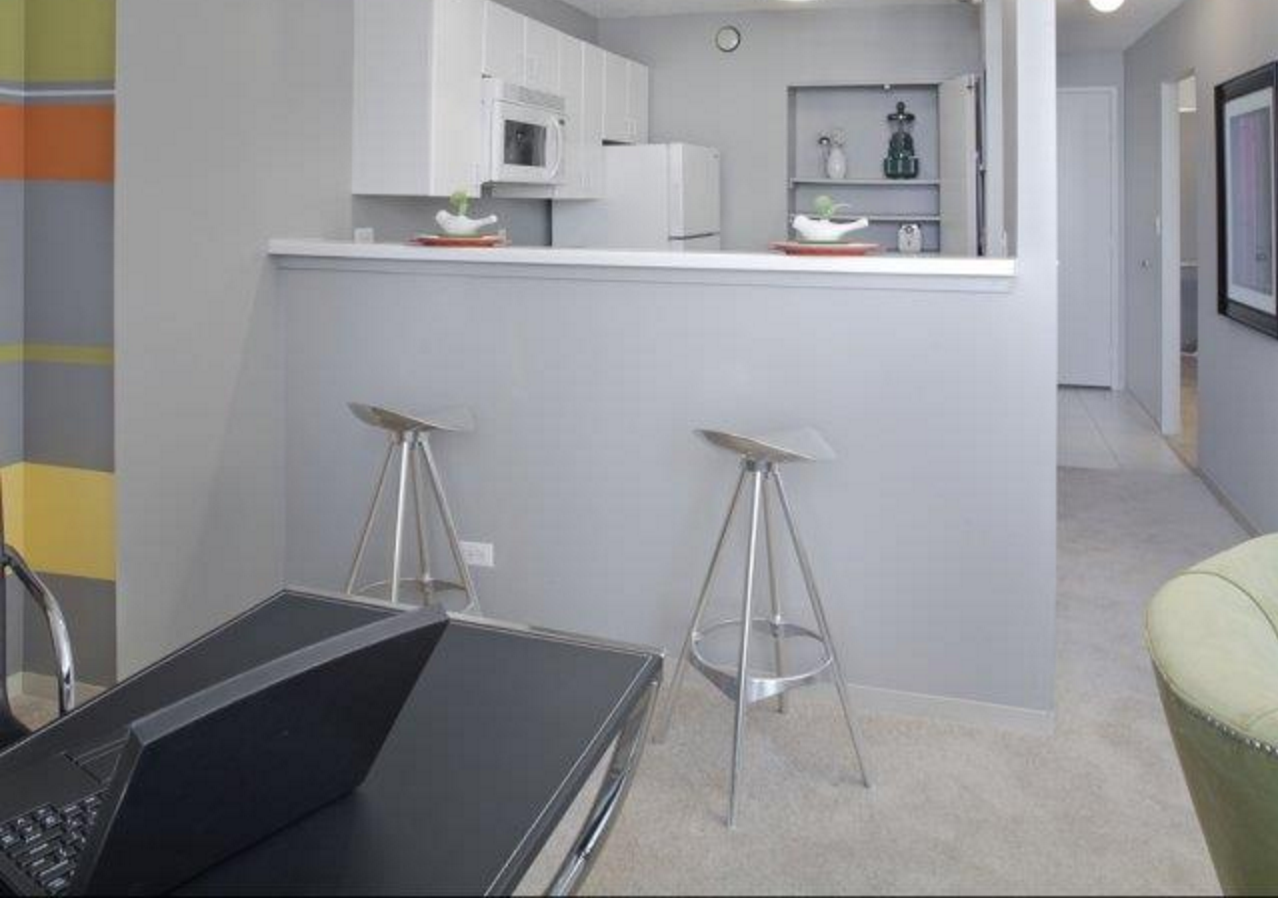 445 E Ohio St - Photo 2 of 7