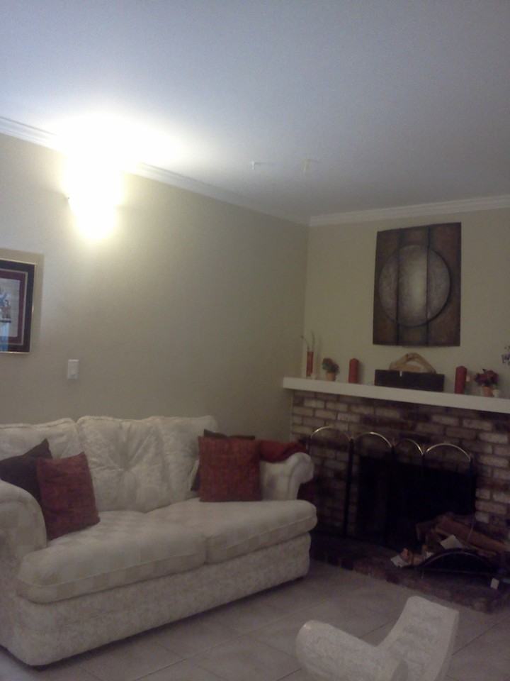 1623 Finch Way - Photo 3 of 8