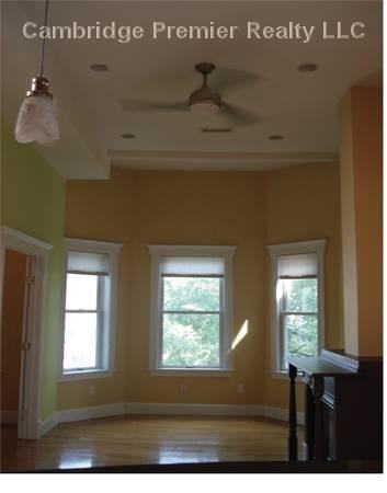 76 Dane St - Photo 3 of 7