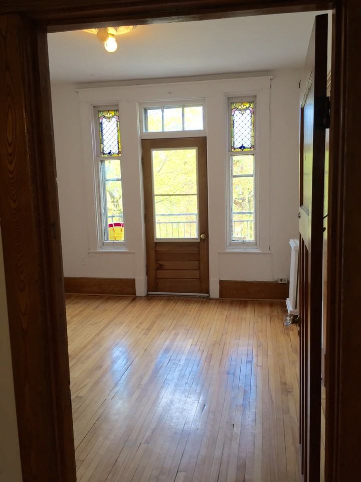 777 Avenue Querbes - Photo 2 of 10