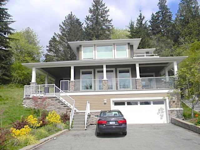 3714 Dollarton Hwy - Photo 2 of 11