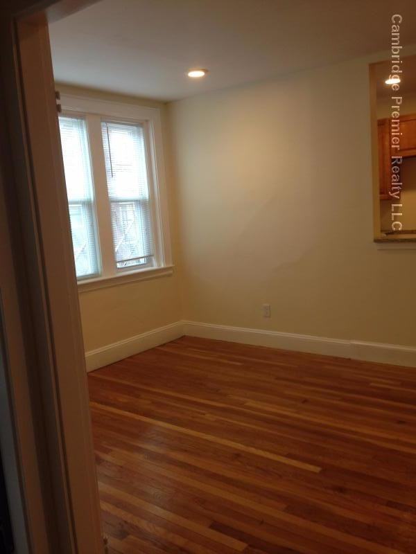 136 Highland Ave #19 - Photo 3 of 8