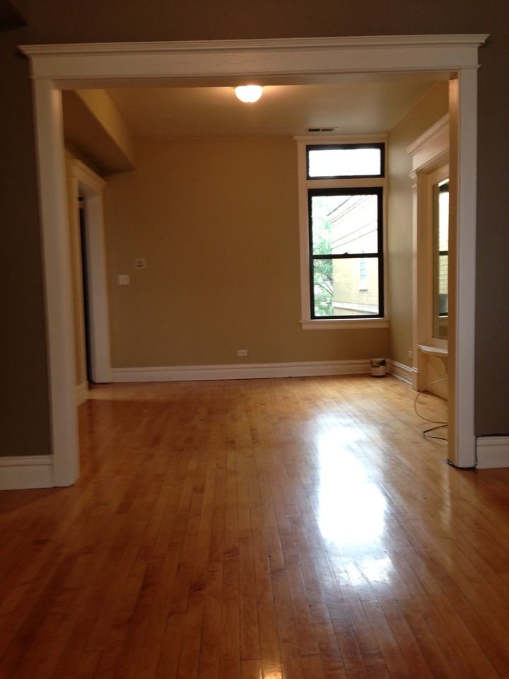 2827 West Lyndale Street - Photo 3 of 7
