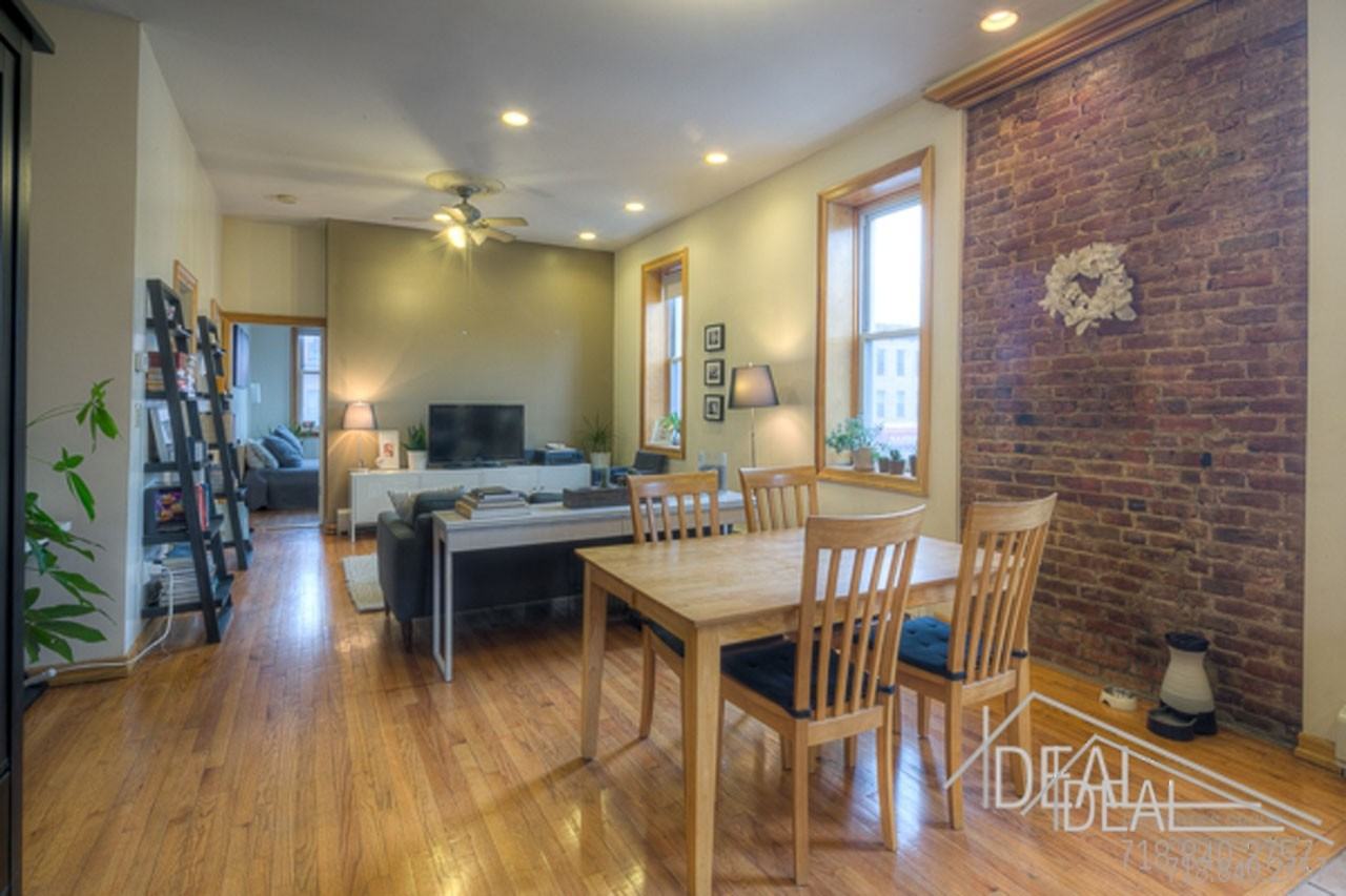 192 9th St - Photo 3 of 11