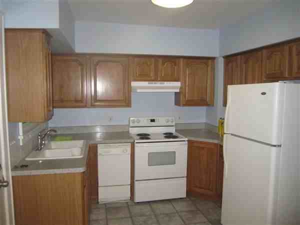 1023 N Jenison Ave - Photo 3 of 9