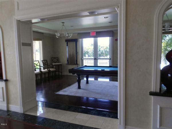 Lantana - Photo 2 of 23