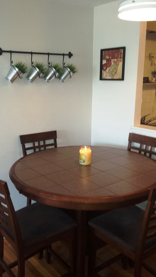 1105 Lexington St - Photo 3 of 10