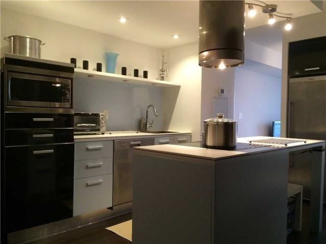 38 Dan Leckie Way #1209