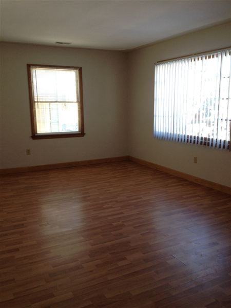 336 Bellevue St SW - Photo 2 of 13