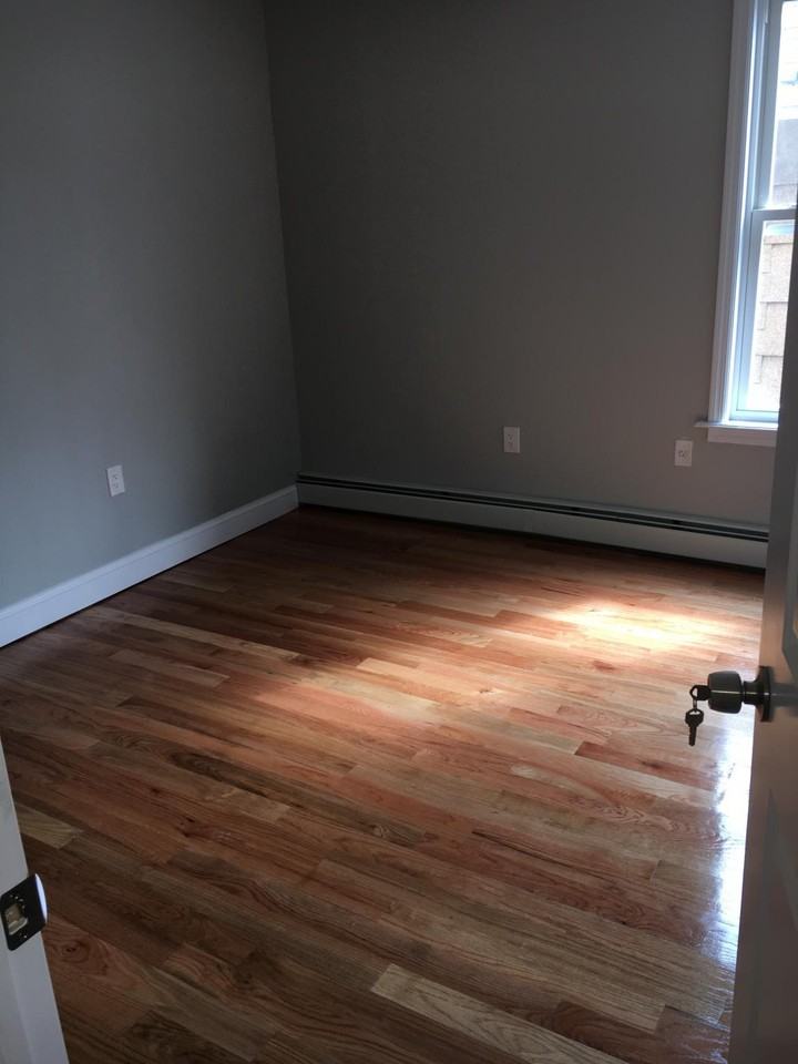 160-18 121st Ave 2F - Photo 3 of 3