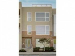 703 W 16th St - Photo 2 of 4