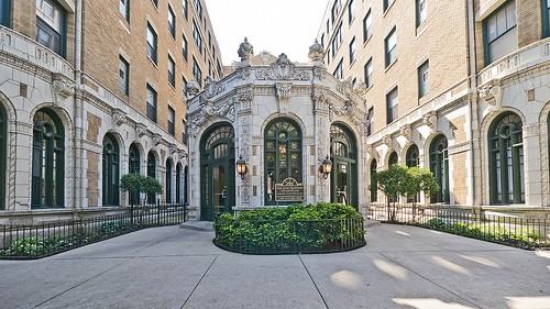 2828 N Pine Grove Ave #310