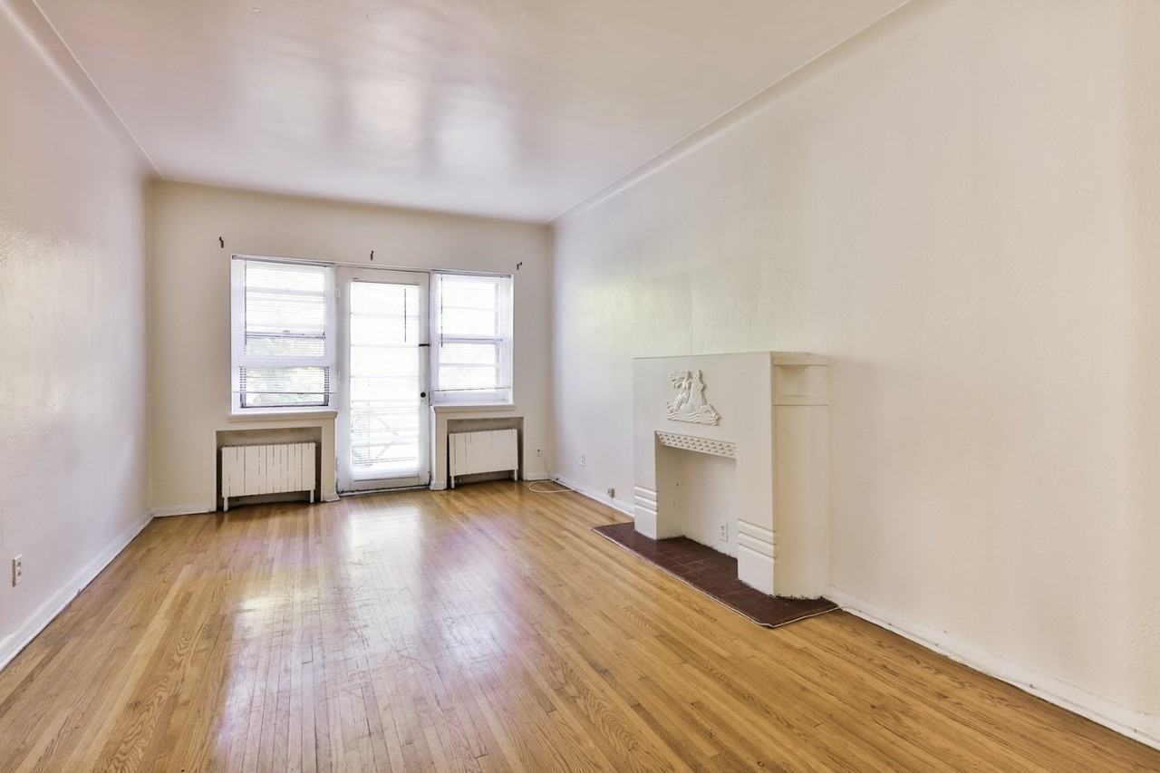 5730 Avenue de Darlington