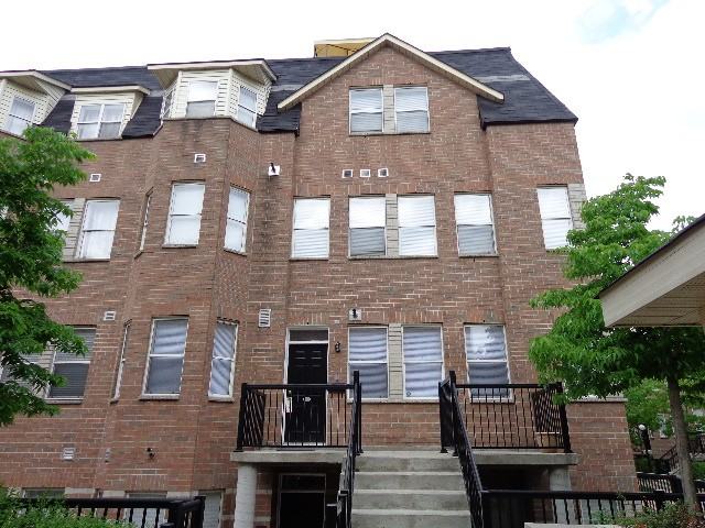 760 Lawrence Ave W #43