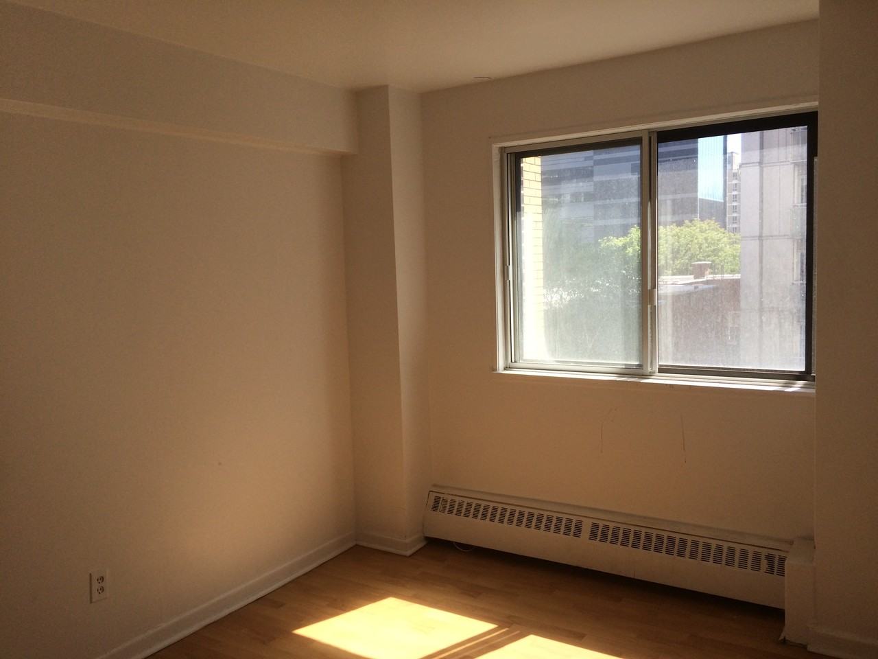 3455 Rue Durocher #409