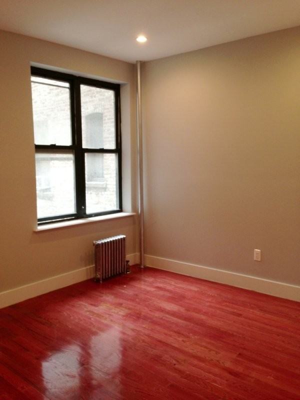 122 Macdougal St - Photo 2 of 3