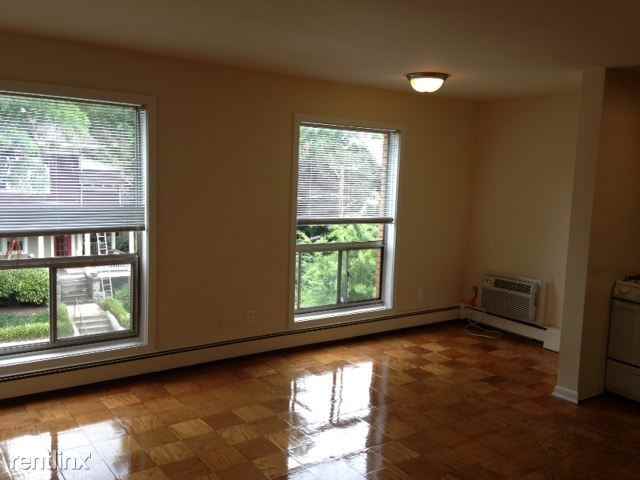3222 Connecticut Ave NW - Photo 2 of 3