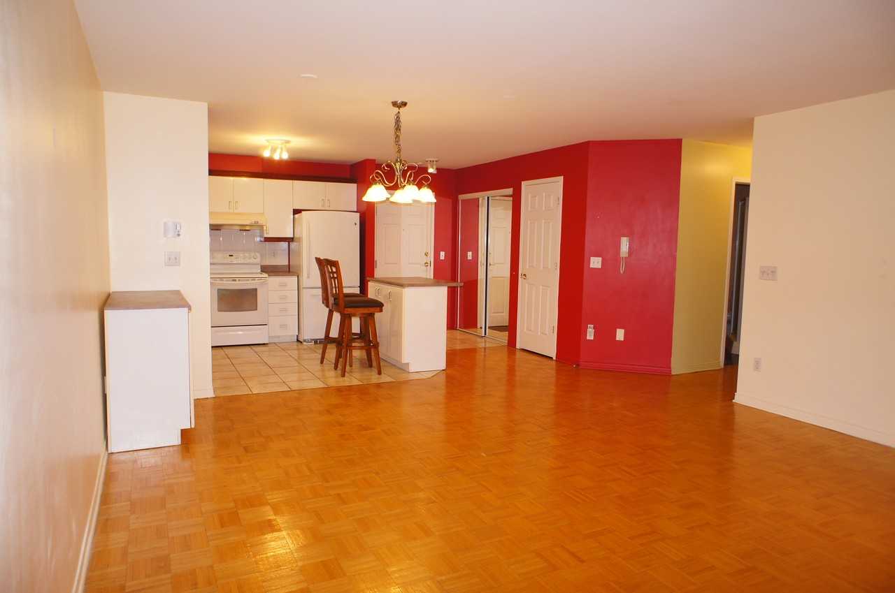 7020 Rue Marie Rollet #1E - Photo 2 of 9