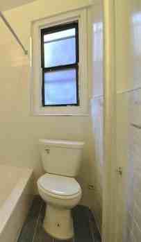1325 Ocean Ave 5B - Photo 3 of 4