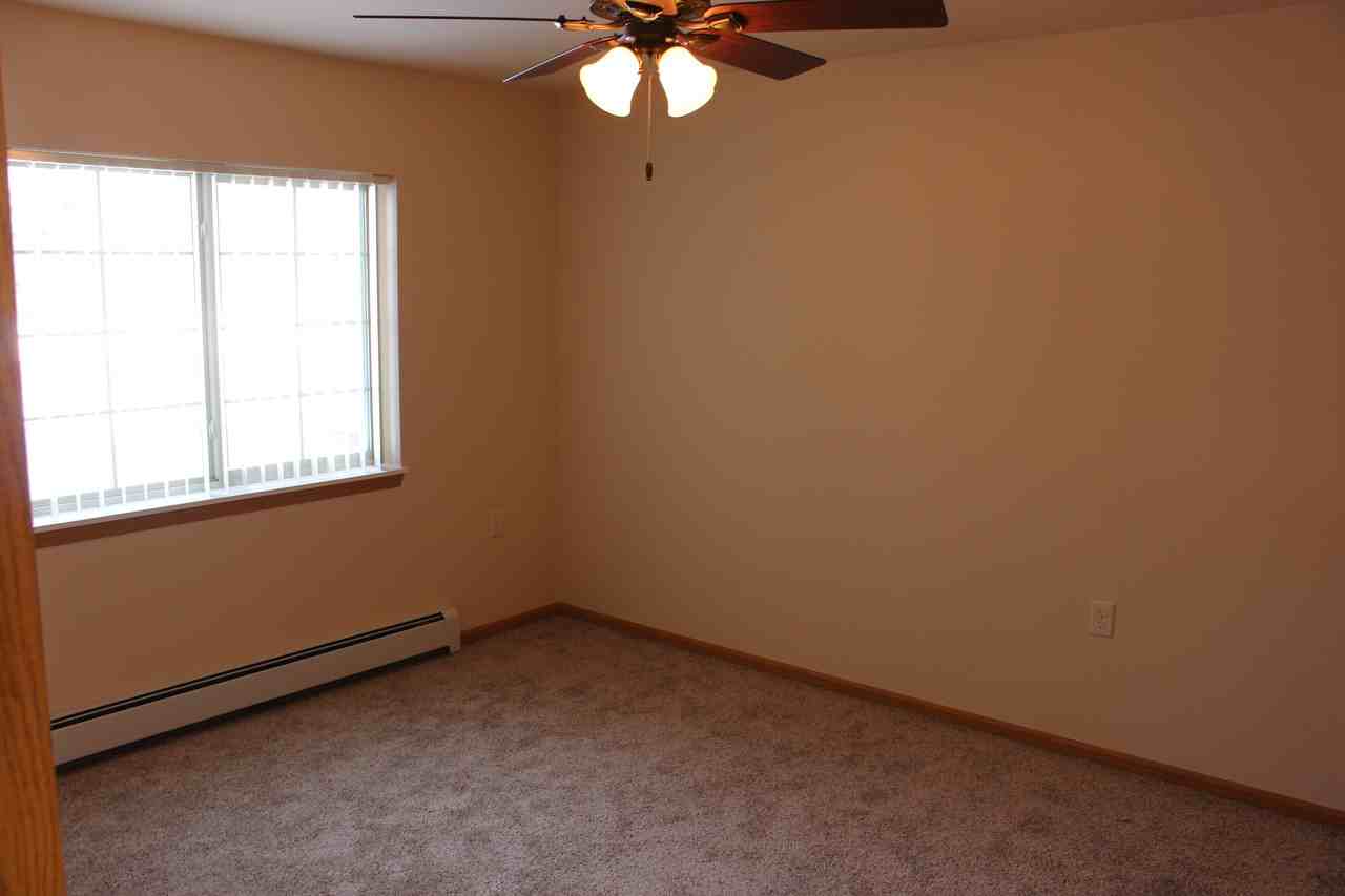 1201 N Memorial Dr - Photo 2 of 6