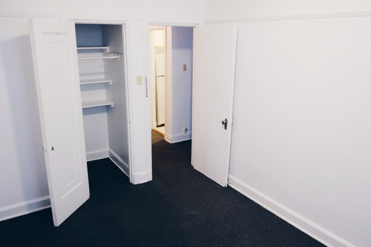 1452 Rue Mackay - Photo 2 of 12