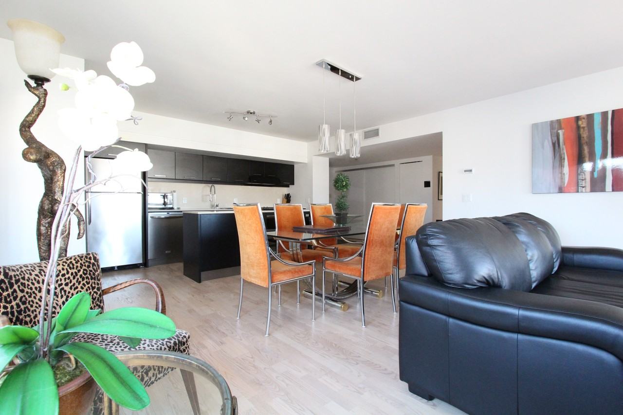 350 Boulevard de Maisonneuve O #812