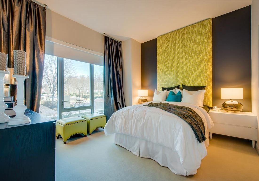 8230 Crestwood Heights Dr, Tysons Corner, VA 22102 2 Bedroom