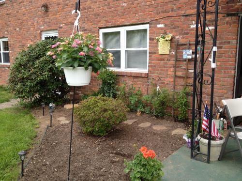 368 Highland Avenue #c - Photo 3 of 5